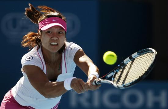 Li Na was taking on world number two Petra Kvitova in the semi-final in Australia. 