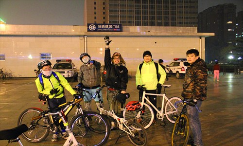 Night cycling is a great way to see Beijing at a less hectic hour [Photo: Courtesy of Beijing Bicycle Week]