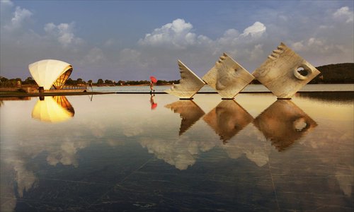 Italian artist Gheorghi Filin's abstract sculpture Mermaid Photo: Courtesy of Shanghai Sculpture Park 