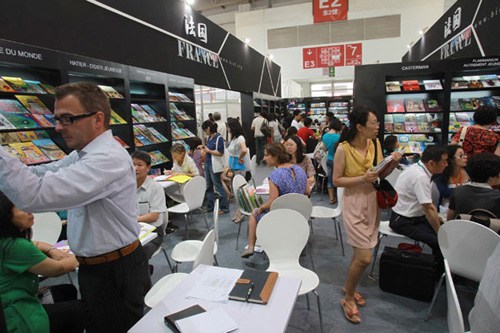 The 19th Beijing International Book Fair kicks off in Beijing on Aug 29, 2012. [Photo/Asianewsphoto]