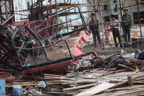 The destroyed elevator is seen at the accident site in Wuhan, Hubei province, on Thursday.PROVIDED TO CHINA DAILY