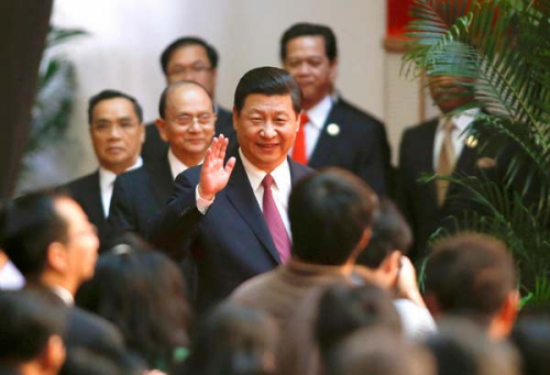 Vice-President Xi Jinping and other leaders of ASEAN members arrive for the opening ceremony of the Ninth China-ASEAN Business and Investment Summit in Nanning, capital of the Guangxi Zhuang autonomous region, on Friday. Sheng Jiapeng / China News Service 