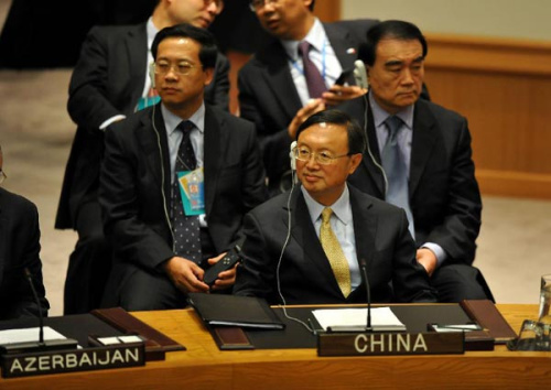 Chinese Foreign Minister Yang Jiechi (Front) attends a High-level meeting of the UN Security Council on peace and security in the Middle East, at the UN headquarters in New York, the United States, Sept. 26, 2012. (Xinhua/Wang Lei)