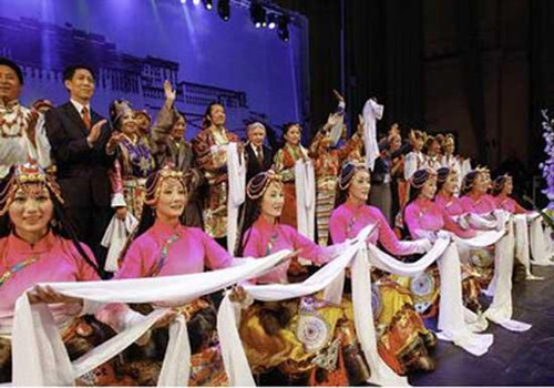 The 2012 Poland China Tibetan Culture Week has just opened in Poland's capital Warsaw. 