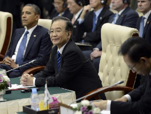 Chinese Premier Wen Jiabao attends the seventh East Asia Summit in Phnom Penh, capital of Cambodia, Nov. 20, 2012. (Xinhua/Ma Zhancheng)