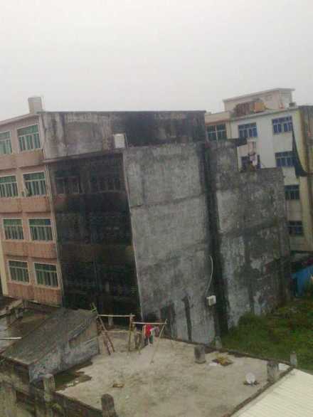 A view of the factory where 14 women died in fire in Shantou, Dec 4, 2012. [Photo provided by unknown Internet user and published on the Southern Metropolis Daily website ndnews.oeeee.com] 