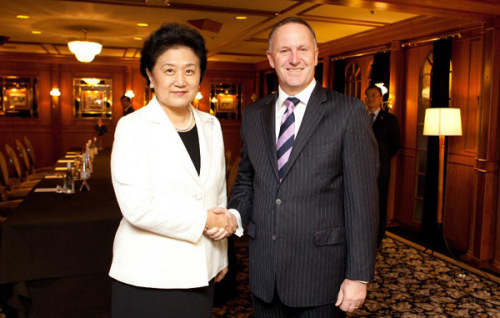 New Zealand Prime Minister John Key (R) shakes hands with the visiting Chinese State Councilor Liu Yandong in Auckland, New Zealand, on Dec. 9, 2012. Liu arrived in Auckland on Sunday for three- day official visit to New Zealand with an aim to further cooperation in science and innovation as well as education. (Xinhua/Huang Xingwei)