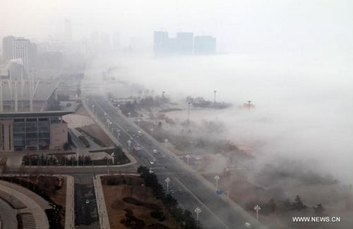 Heavy smog has once again blanketed large parts of north and central China. 