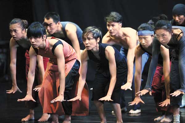 Dancers of Beijing Dance LDTX rehearse the dance drama All River Red. Wang Jing / China Daily