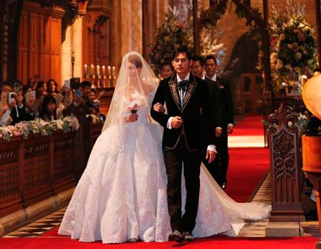 Singer Jay Chou and model Hannah Quinlivan held wedding ceremony at the Selby Abbey in Yorkshire, Britain, Jan 18, 2015. [Photo/weibo.com]  