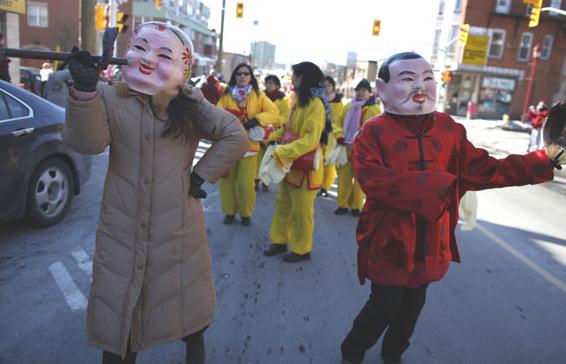 As Spring Festival becomes increasingly popular overseas, more countries are organizing Chinese New Year-inspired events to attract local residents and Chinese visitors. Photos Liu Yilin and David Kawai / Xinhua  