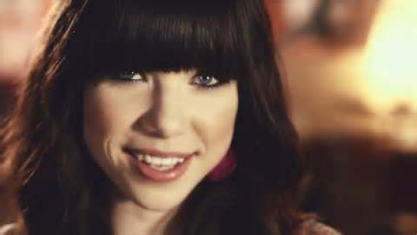 Call Me Maybe star Carly Rae Jepsen. On Friday evening, the Canadian singer-songwriter had her debut concert in China and Julian Waghann caught up with her before the show to find what she's really like in person. (Photo/CNTV)