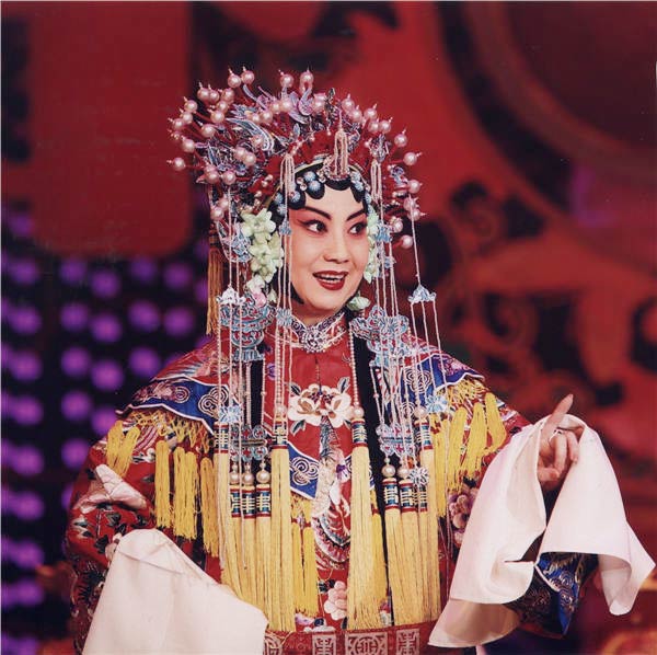 Li Weikang, one of the country's most famous Peking Opera performers, wants to use her experience to keep the traditional theater form fresh. Photos provided to China Daily