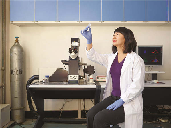 Chen Hualan wins the 2016 L'Oreal-UNESCO for Women in Science International Awards for her research of the bird flu virus. (Photo provided to China Daily)