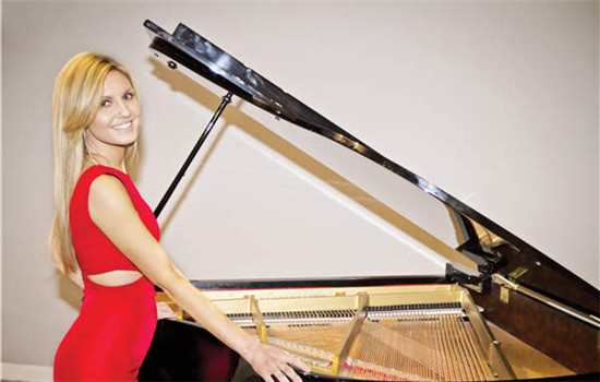 Pianist Vanessa Benelli Mosell is known for her interpretations of works by the late German composer Karlheinz Stockhausen. (Matteo Nicolai/Provided to China Daily)