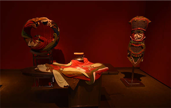 The Fourth China Sculpture Exhibition is running at Shandong Art Museum through Nov 13. Works by up-and-coming artists are one of the highlights of the show. (Photo provided to China Daily)