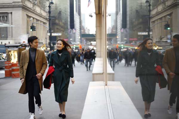 Kong Jing (right) and Chang Zhousheng in New York. (Provided to China Daily)