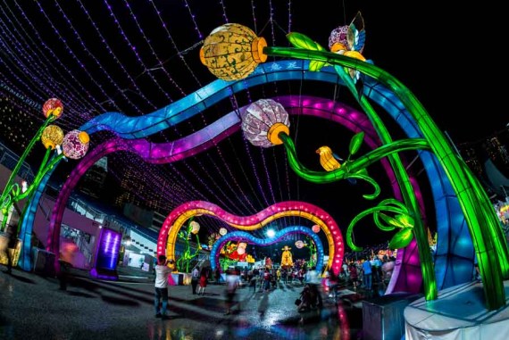 Illuminating installations at Singapore's iconic floating platform usher in the Year of Rooster. (Photo by Teo Liak Song)