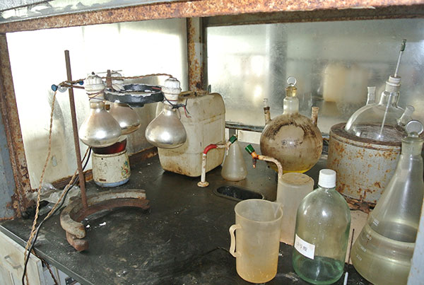 A drug lab used by Zhang Zhengbo, a former chemistry professor in Wuhan, Hubei province.Provided To China Daily