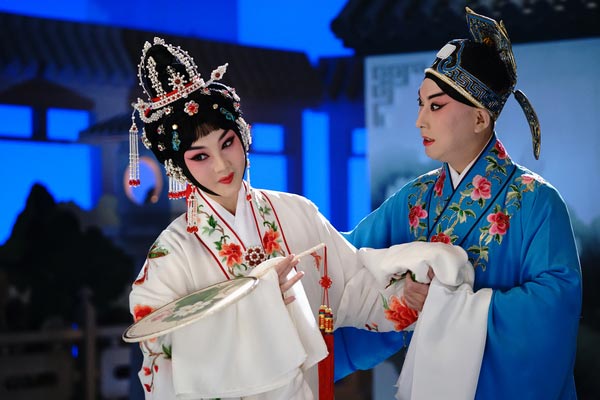 A project has brought together top opera companies and movie studios to convert classic Peking Opera titles into feature-length movies, including The Mirror of Fortune and The Chinese Orphan. (Photo provided to China Daily)