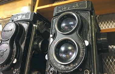 Two secondhand Seagull cameras displayed in the shop. Liang Fengxin/China Daily