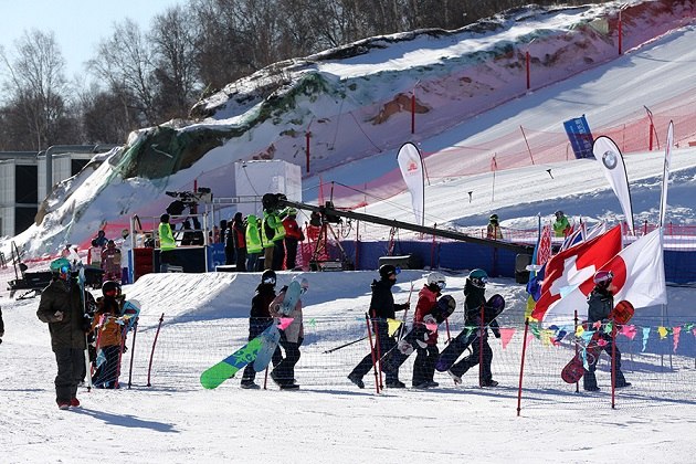 The Genting resort is opening its Olympic-standard facilities to the public as China bids to get more people involved in winter sports in the buildup to the 2022 Games. (Photo by Feng Yongbin/China Daily)