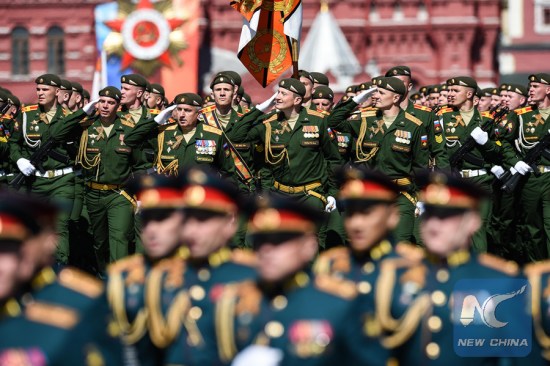 Russian servicemen march across the Red Square during the V-Day parade in Moscow, Russia, on May 9, 2018. (Xinhua/Evgeny Sinitsyn)