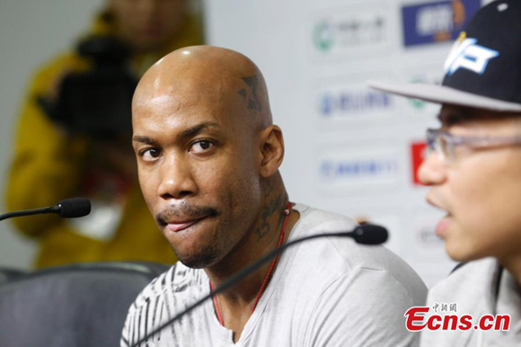 Former NBA star Stephon Marbury meets the press before playing in his last-ever game in the China Basketball Association's regular-season finale in Beijing, Feb. 11, 2018. (Photo: China News Service/Han Haidan)