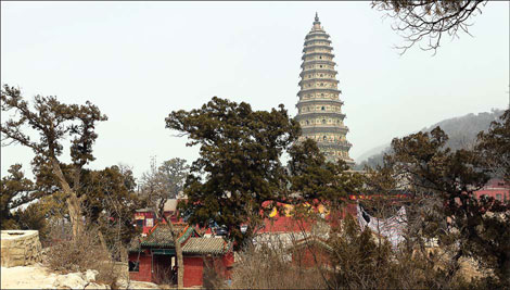 The Feihong Pagoda in Guangsheng Temple at Mount Huoshan is the largest and best-preserved glazed pagoda in the country. Provided to China Daily