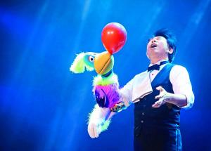 The ongoing China International Magic Carnival in Beijing has attracted more than 50 magicians from 22 countries and regions around the globe to show, compete and exchange their skills. 