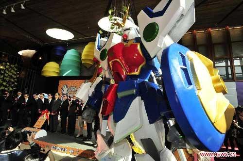 A Gundam robot is displayed in a newly inaugurated robot pavilion at Taipei Expo Park in Taipei, southeast China's Taiwan, February 6, 2013. (Xinhua/Wu Ching-teng)