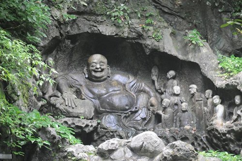 A buddha at the Linyin Temple. (Photo provided to China Daily)