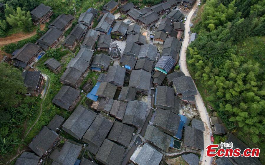 Buildings in Zaidang Dong Village, Rongjiang County, Southwest China’s Guizhou Province, May 31, 2016. The village of Dong people has well-preserved architecture built during the Qing Dynasty (1644-1911), including a 12-meter-high drum building. The village is also known for the ethnic group’s unique folk chorus. (Photo: China News Service/He Junyi)