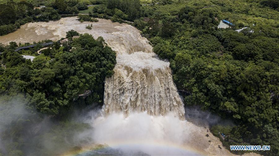 Aerial photo taken on June 20, 2018 shows the Huangguoshu Waterfall in Anshun, southwest China\'s Guizhou Province. Affected by sustained rainfall, the Huangguoshu Waterfall on Wednesday saw its maximum flow in this year\'s flood season, with the flow rate reaching 395 cubic meters per second. (Xinhua/Cui Yu)