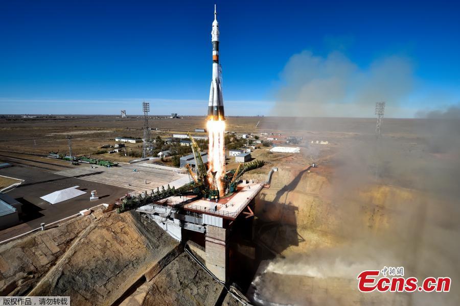 Russia\'s Soyuz MS-10 spacecraft carrying the members of the International Space Station (ISS) expedition 57/58, Russian cosmonaut Alexey Ovchinin and NASA astronaut Nick Hague, blasts off to the ISS from the launch pad at the Russian-leased Baikonur cosmodrome in Baikonur on October 11, 2018. (Photo/Agencies)