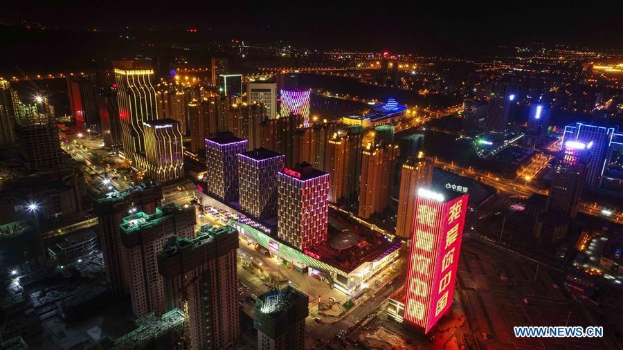 Aerial photo taken on Oct. 7, 2018 shows a night view of Urumqi, capital of northwest China\'s Xinjiang Uygur Autonomous Region. (Xinhua/Bao Lin)