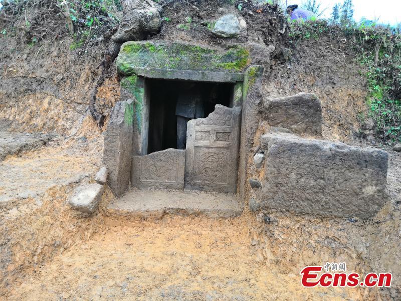 A view of a tomb from the Song Dynasty (960-1279) at Cili Village, Zheng\'an County, Southwest China\'s Guizhou Province. Experts from the Guizhou Provincial Institute of Cultural Relics and Archaeology found a large number of elaborate stone carvings of figures with human bodies and snake or mouse heads at two tombs dating back to the Song Dynasty. Other carvings feature animals and plants thought to be auspicious in Chinese culture. (Photo: China News Service/Min Kai)