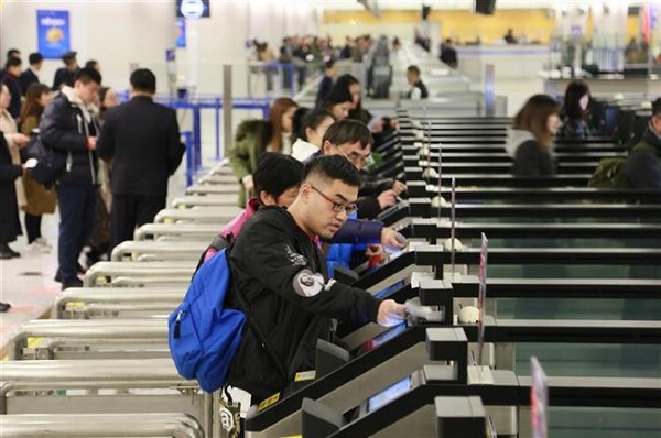 Shanghai Hongqiao's T1 reopens with self-service machines – Business  Traveller