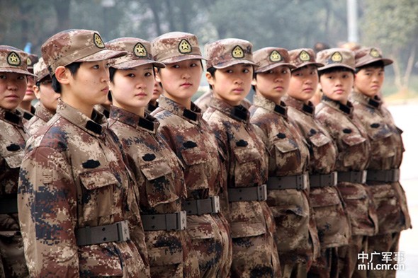 New soldiers are being trained in Guangdong, south China. 