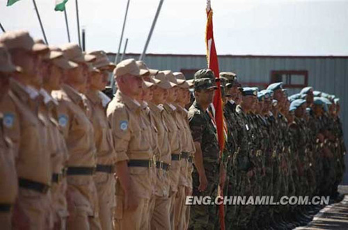 The officers and men from the member states of the SCO participating in the exercise are lining up for inspection. (Photo by Li Xiang / Xinhua)