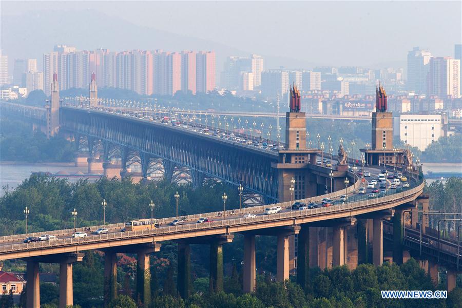 nanjing yangtze river bridge to be closed for repair