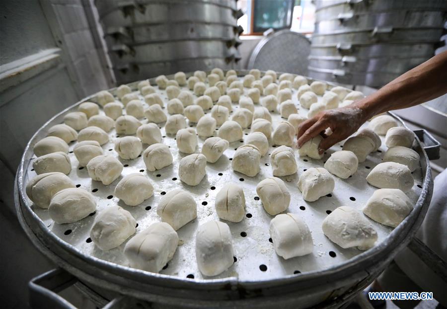 Baoning sweet steamed buns in Sichuan