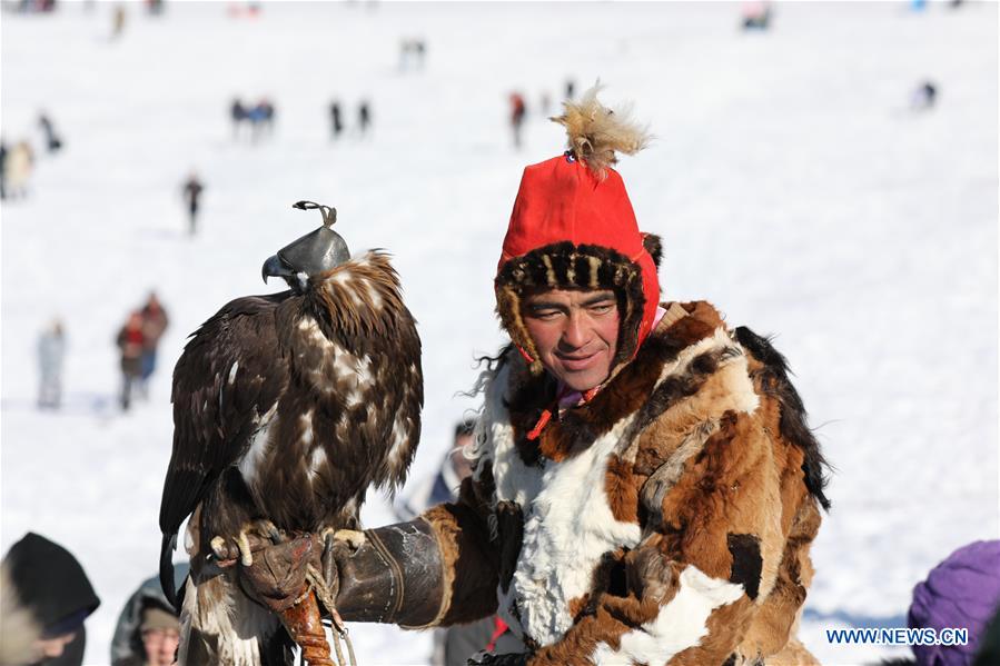 Spring Golden Eagle Festival kicks off in Mongolia
