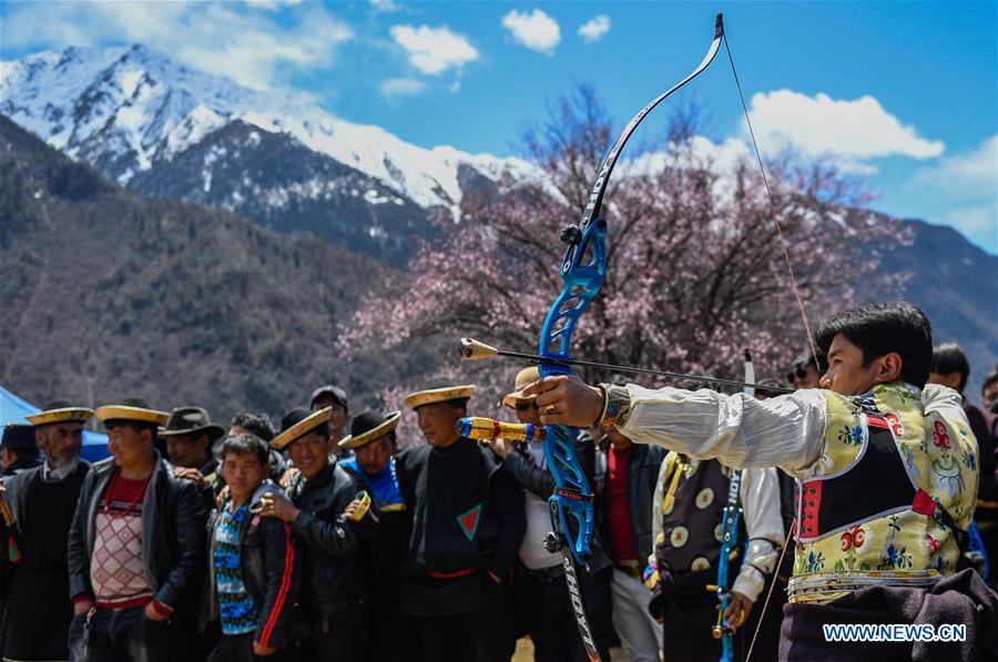 Photo Tourism season kick-off ceremony held in Tibet