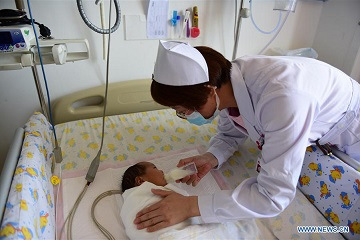 Nurses work ahead of International Nurses Day across China