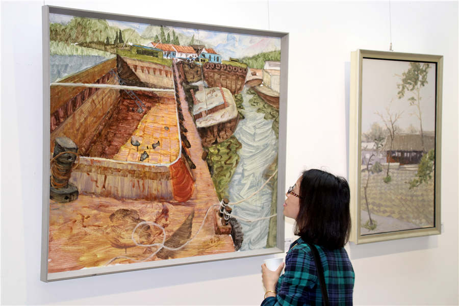 Ten artists' paintings on display in Suzhou