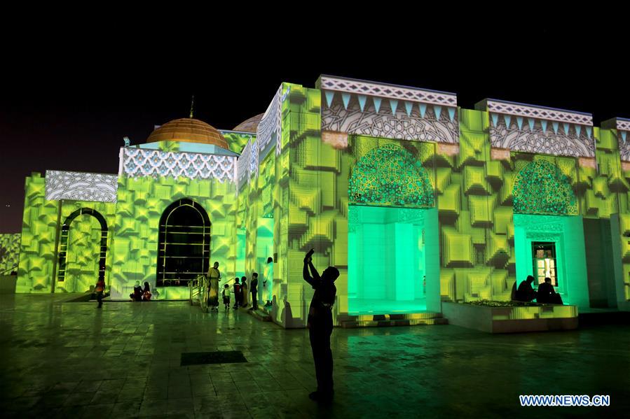 Light show held at mosque on third day of Ramadan in UAE