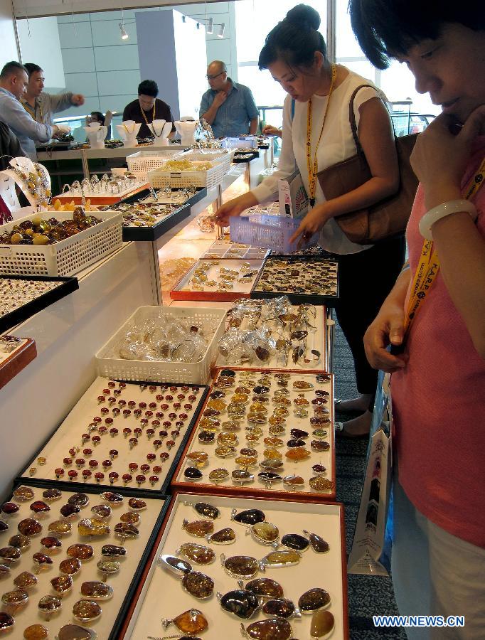 Hong Kong Jewellery And Gem Fair Held (2/3) - Headlines, Features ...