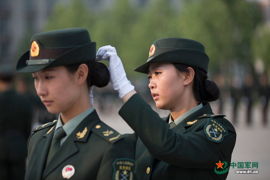 Training Details Of Female Pla Honor Guards Unveiled 610 Headlines Features Photo And