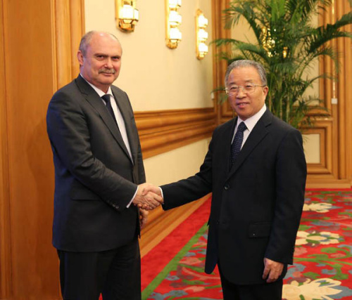 Chinese State Councilor Dai Bingguo (R) meets with Undersecretary of Turkish Foreign Affairs Feridun Sinirlioglu in Beijing, capital of China, Nov. 20, 2012. Feridun Sinirlioglu was here for the second meeting of a joint working group between the Chinese and Turkish foreign ministries. (Xinhua/Liu Weibing)